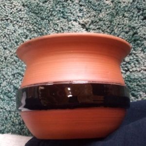 Little Black Stripe Pot
